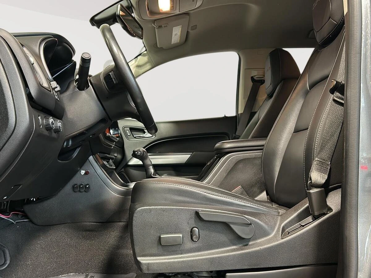 2021 Chevrolet Colorado ZR2 - Photo 6