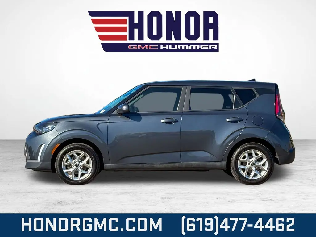 2023 Kia Soul LX photo 6