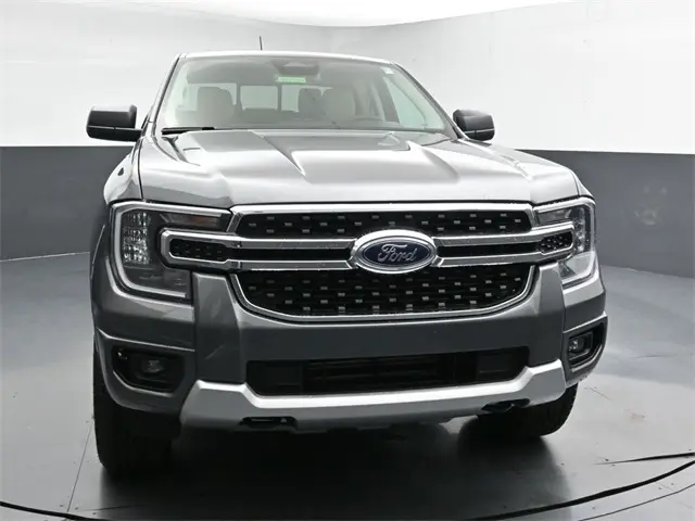 2025 Ford Ranger XLT FX4 photo 2
