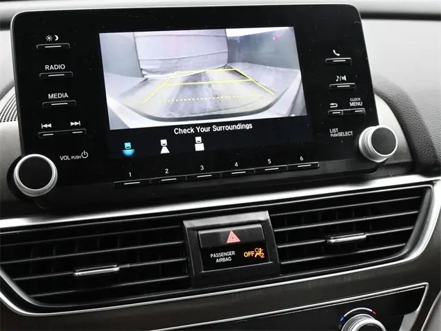2019 Honda Accord LX photo 16