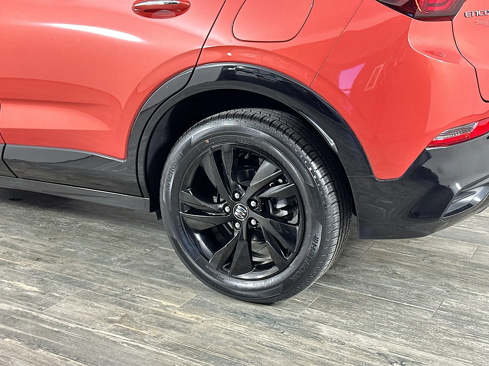 2024 Buick Encore GX Sport Touring photo 9