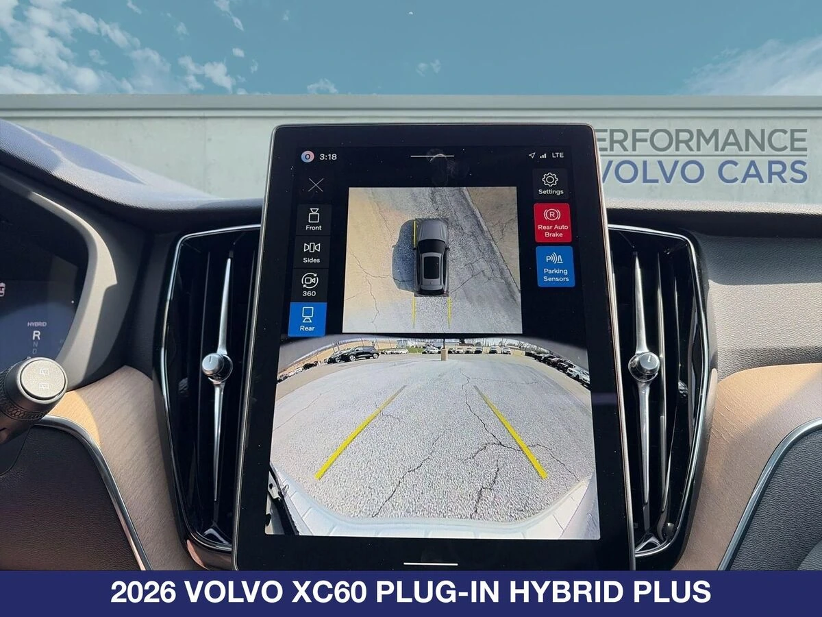 2026 Volvo - image 21