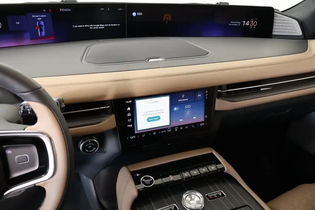 2025 Lincoln Navigator Black Label photo 4