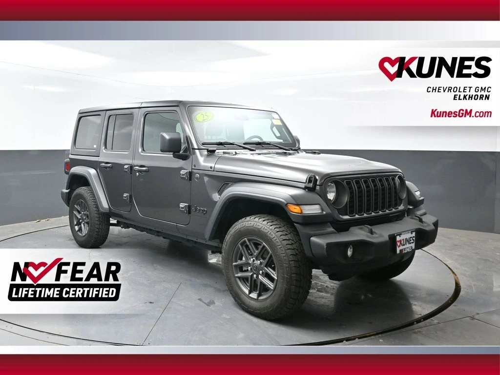 2025 Jeep Wrangler Sport S's photo