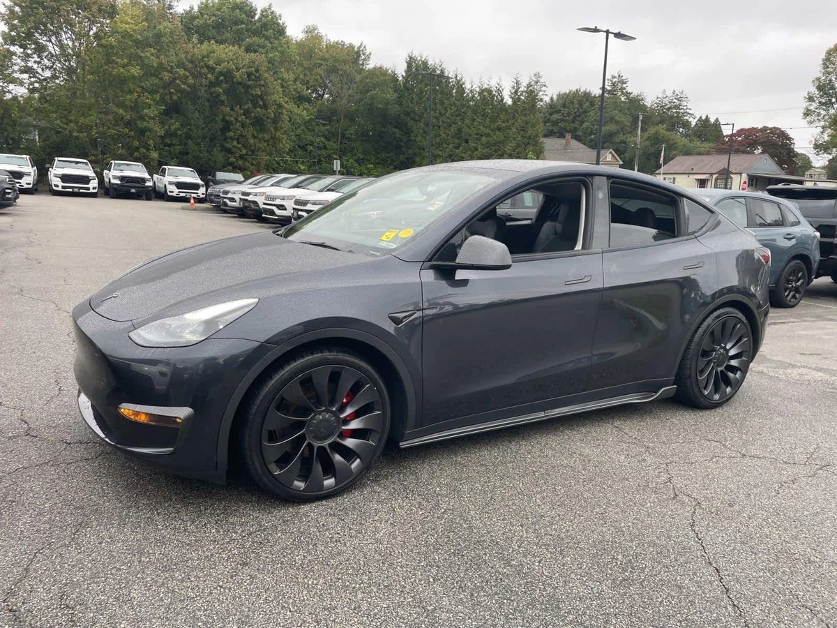 2024 Tesla Model Y Performance