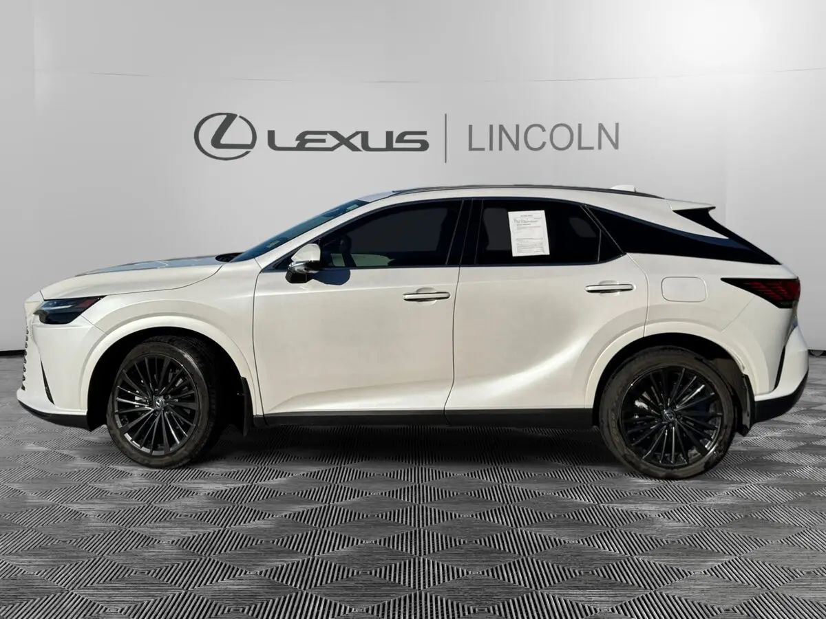 2024 Lexus RX 350 Premium photo 2