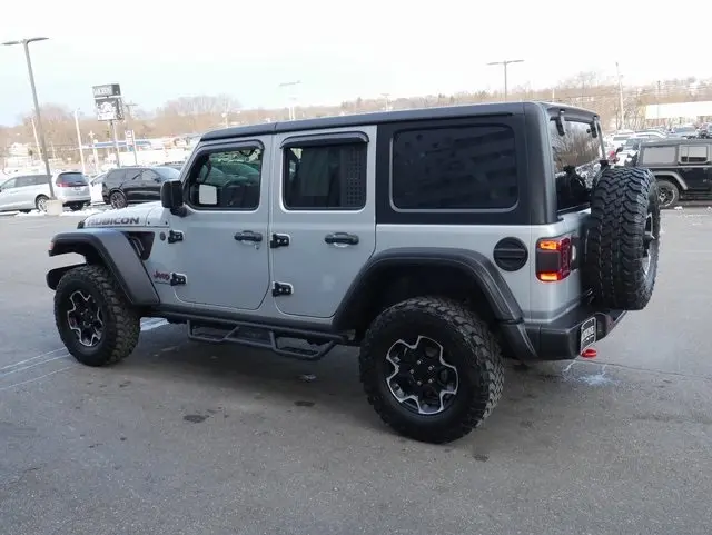 2023 Jeep Wrangler Rubicon photo 2
