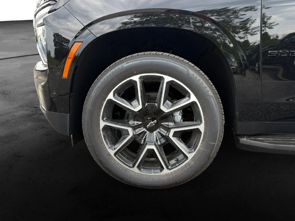2026 Chevrolet Suburban RST - Photo 12