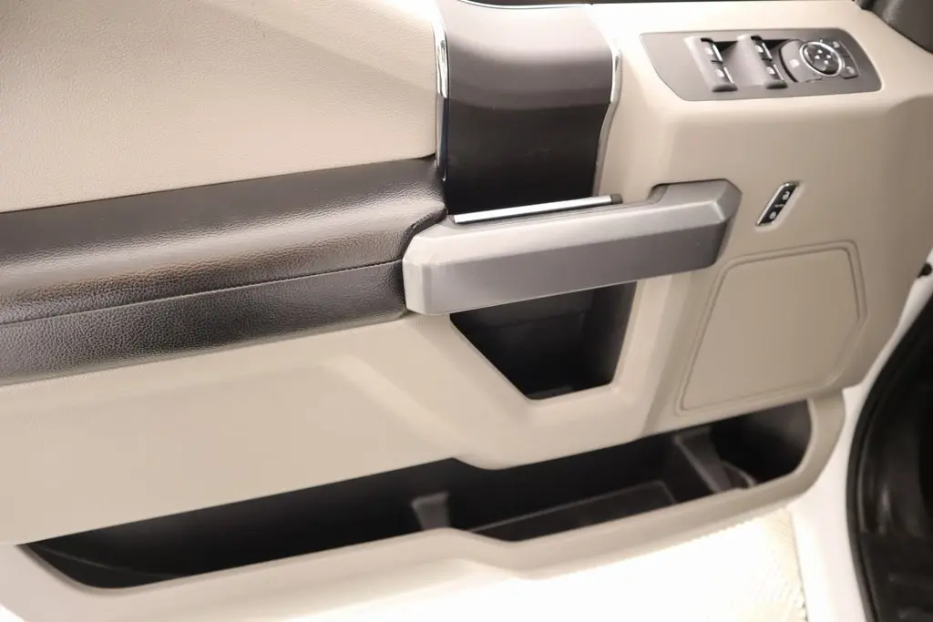 2018 Ford F-150 XLT photo 13
