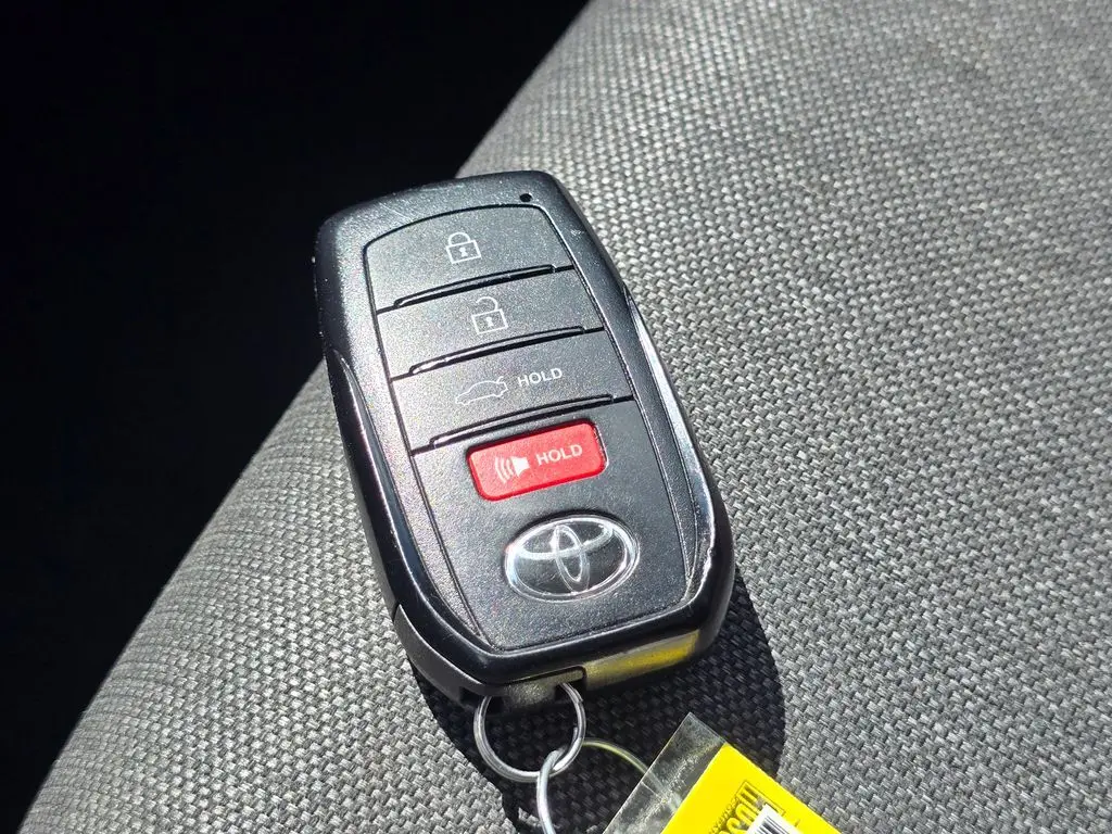 2025 Toyota Camry LE photo 30