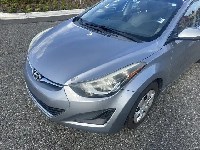 2016 Hyundai Elantra SE photo 3