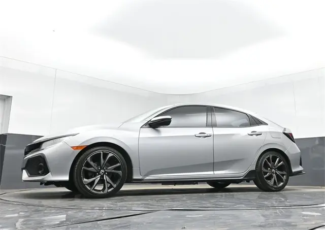 2018 Honda Civic Sport Touring photo 27