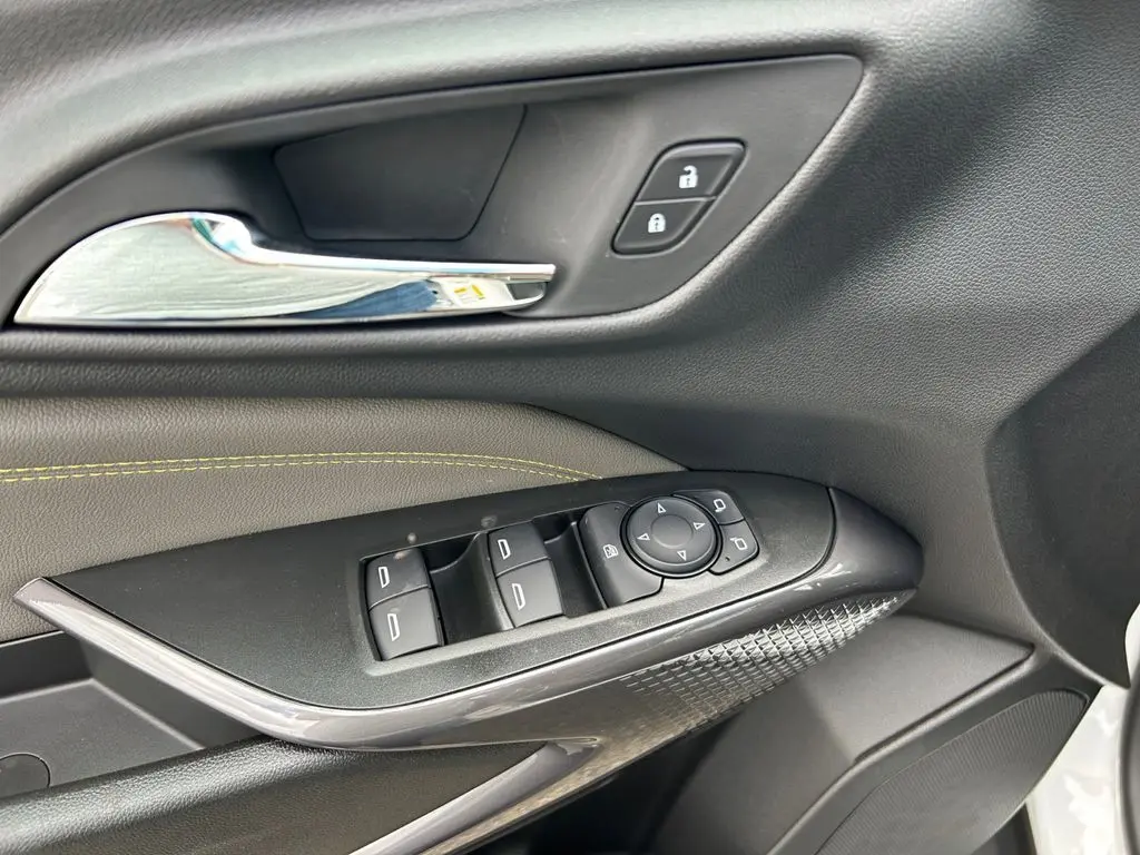 2026 Chevrolet Trax ACTIV photo 22