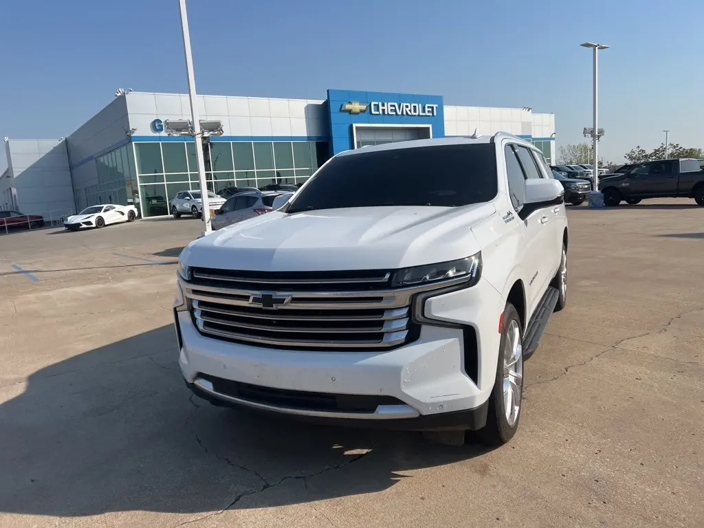 Used 2021 Chevrolet Suburban High Country with VIN 1GNSKGKLXMR446734 for sale in Tulsa, OK