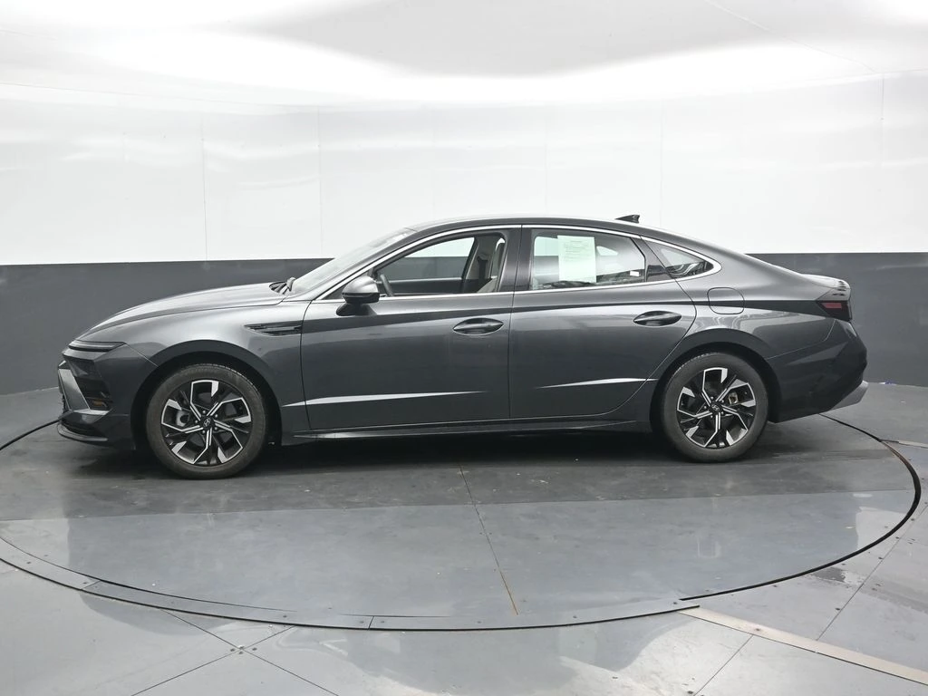 2025 Hyundai Sonata SEL - Photo 9