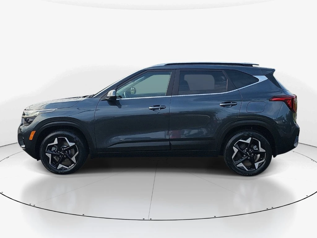 2024 Kia Seltos EX - Photo 10