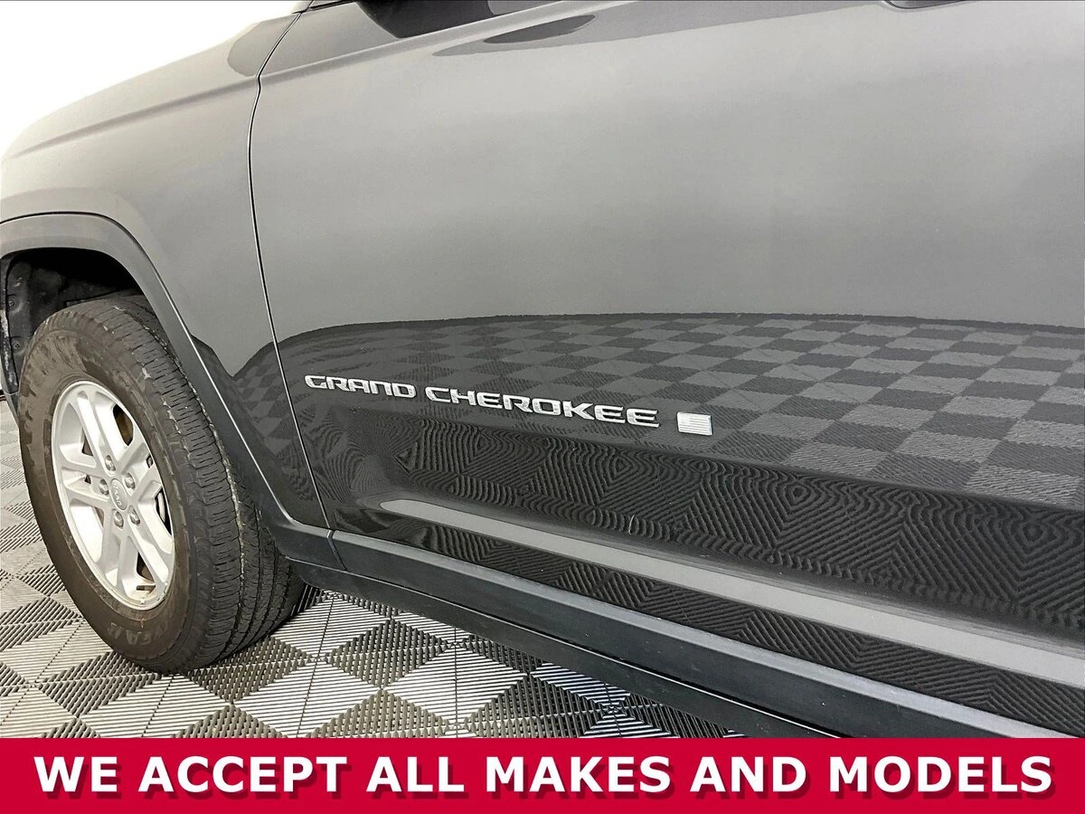 2023 Jeep Grand Cherokee Laredo - Photo 24
