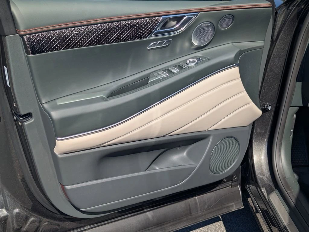 2025 GENESIS GV80 Coupe E-SC - Photo 10