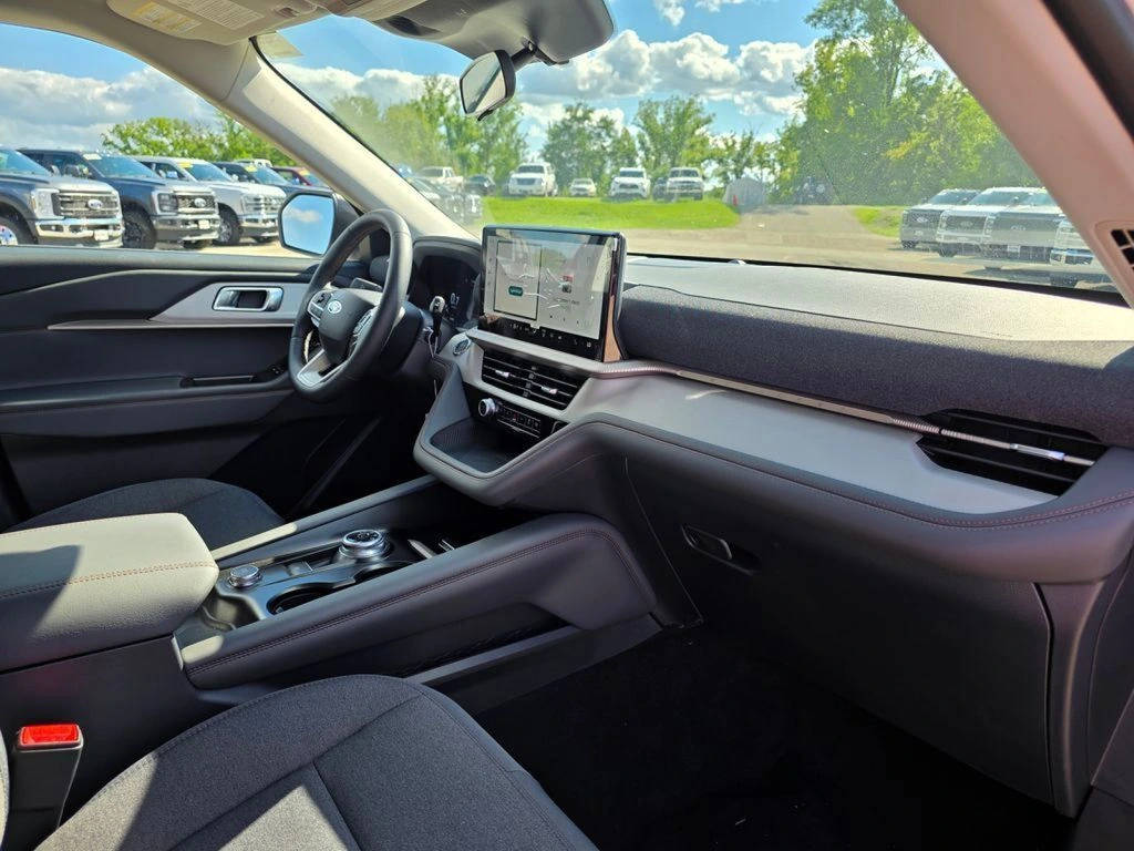 2025 Ford Explorer Active - Photo 33