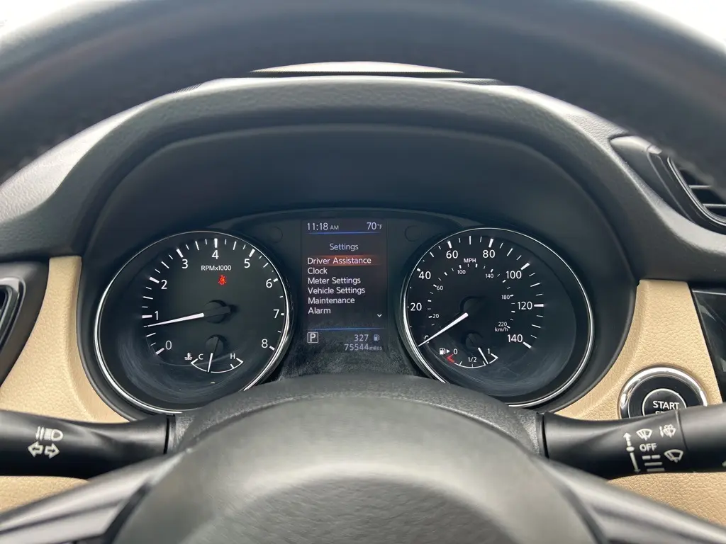 2018 Nissan Rogue SV photo 27