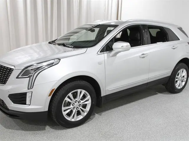 2020 Cadillac XT5 Luxury photo 2