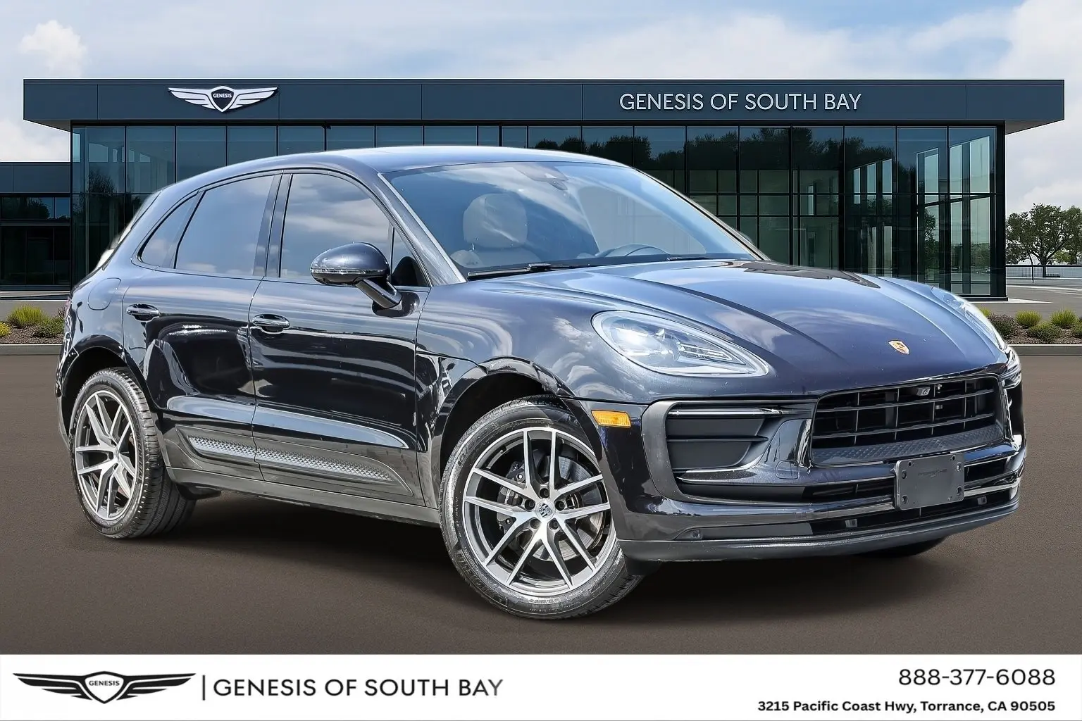2022 Porsche Macan Base