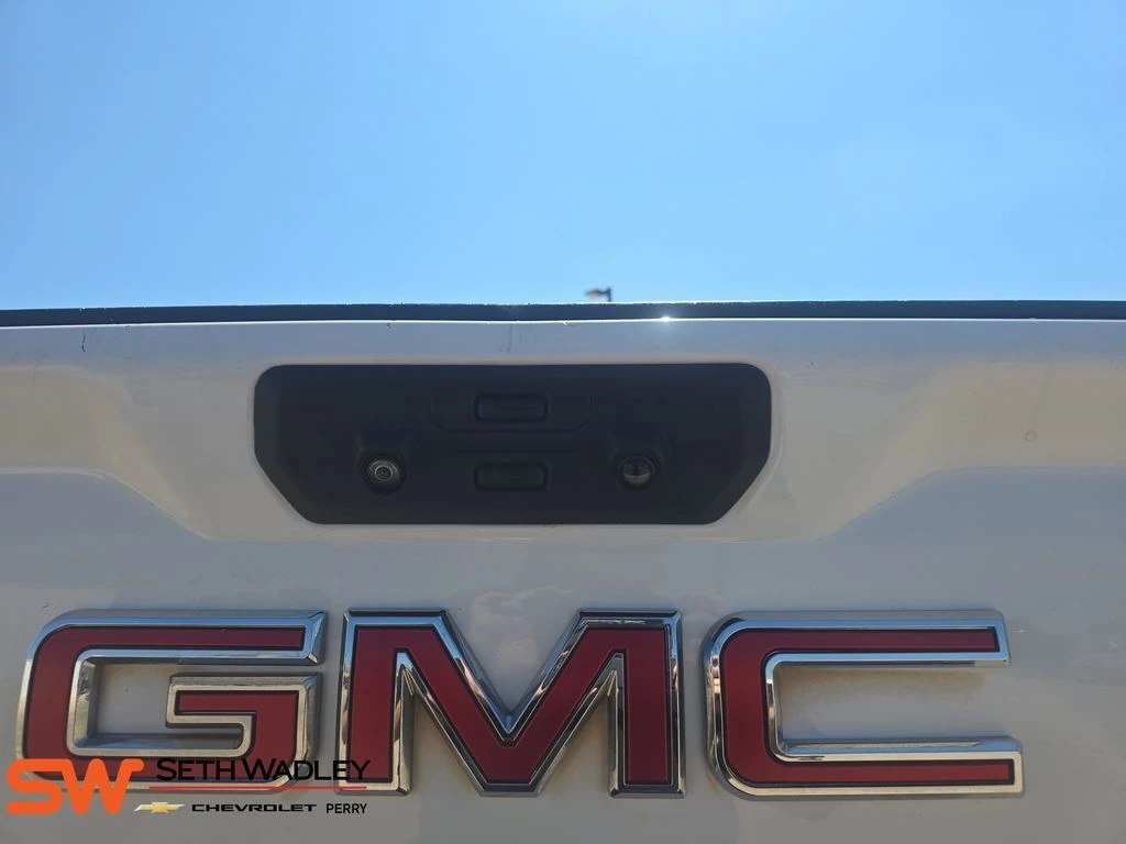 2022 GMC Sierra 2500HD AT4 - Photo 13