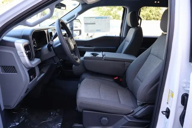 2026 Ford F-350 photo 22