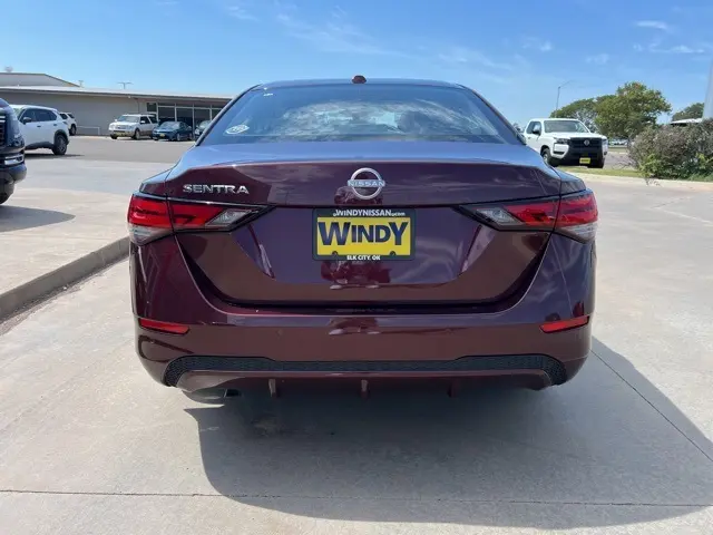 2025 Nissan Sentra SV photo 6