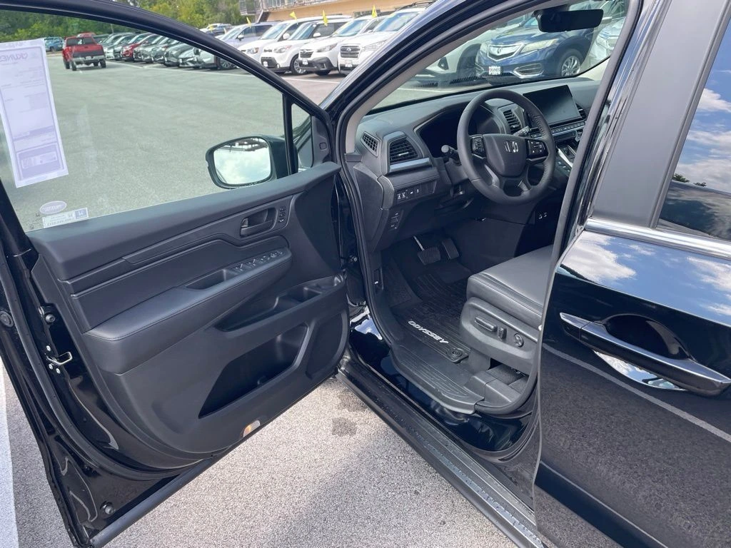 2026 Honda Odyssey EX-L - Photo 12