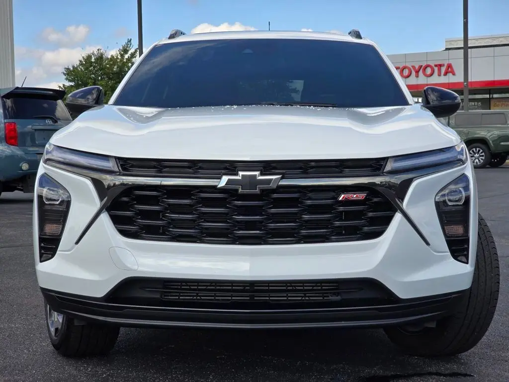 2024 Chevrolet Trax photo 7