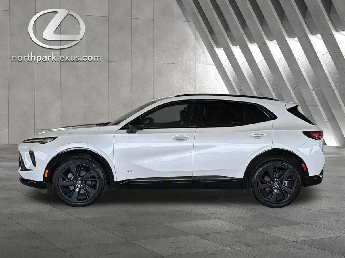 2025 Buick Envision Sport Touring AWD's photo