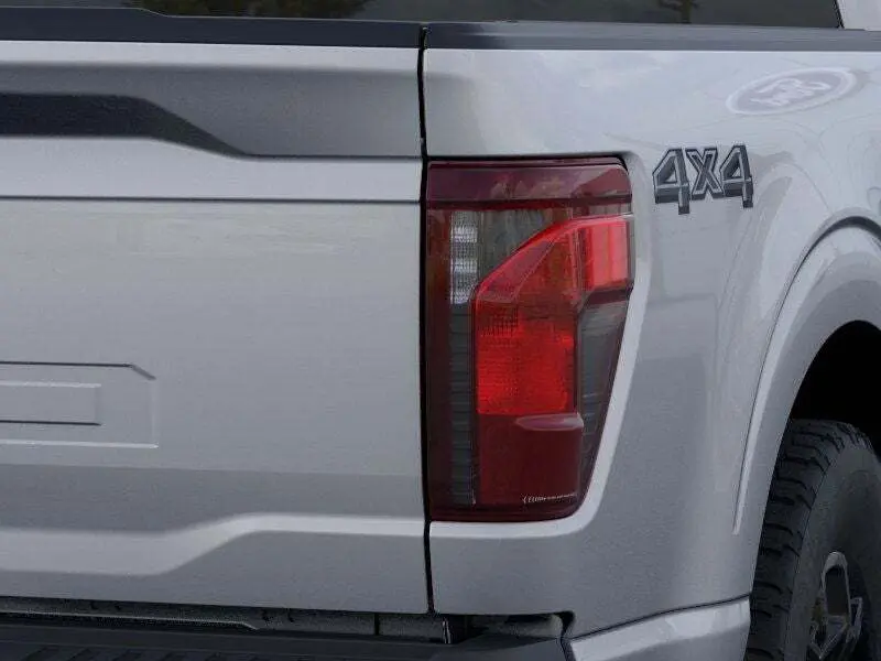 2025 Ford F-150 XLT photo 19