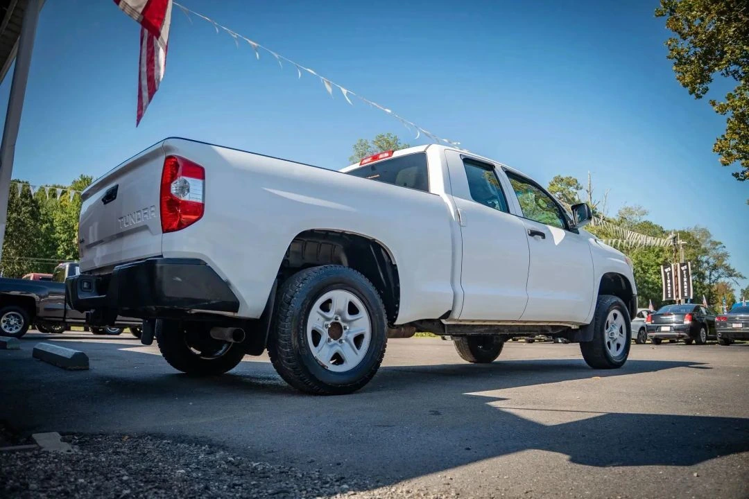 2015 Toyota Tundra SR5 - Photo 14
