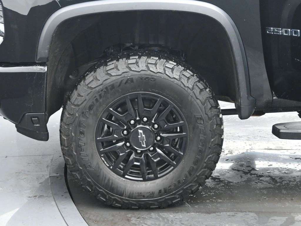 2024 Chevrolet Silverado 2500HD ZR2 - Photo 35