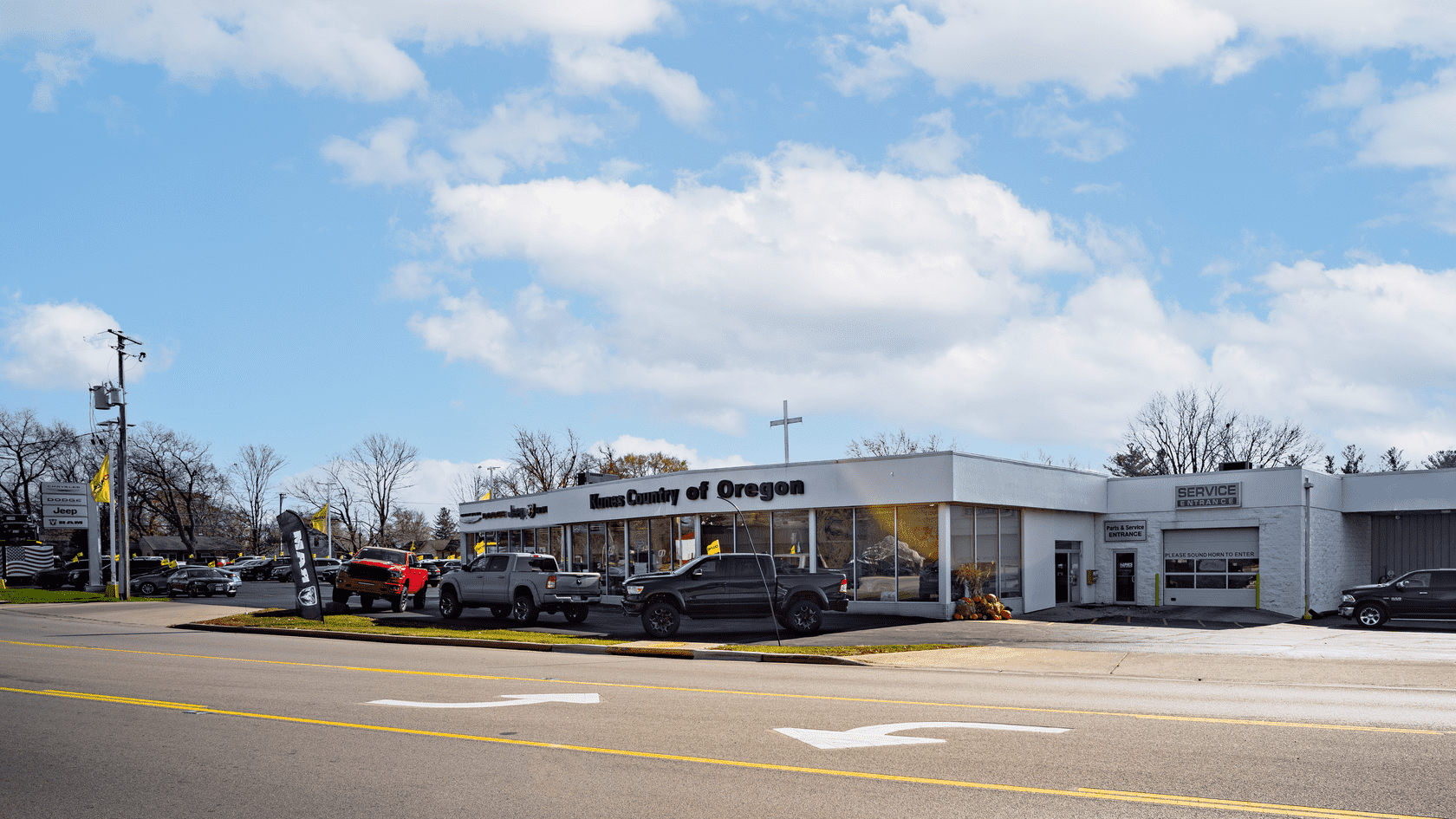 Kunes Chrysler Jeep Dodge RAM of Oregon-exterior