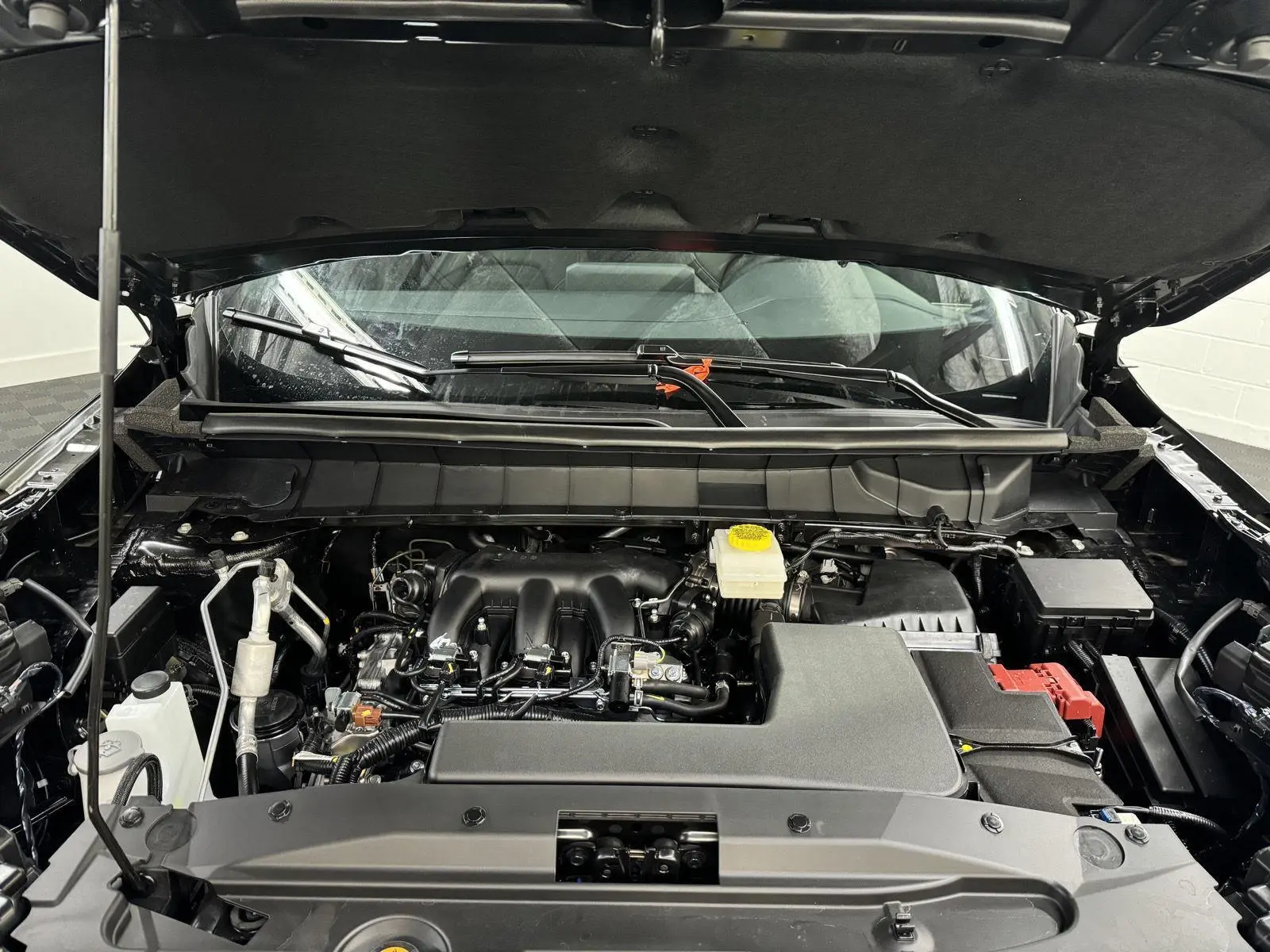 2025 Nissan Pathfinder Rock Creek photo 8