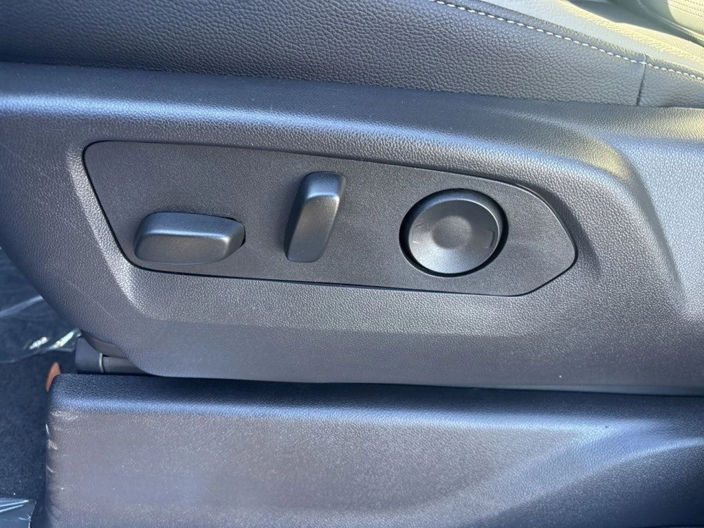 2025 Chevrolet Silverado 1500 RST - Photo 15