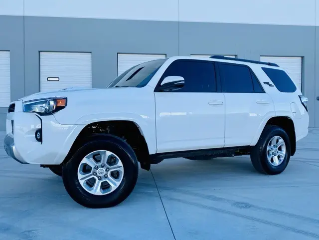 2022 Toyota 4Runner TRD Off-Road Premium's photo