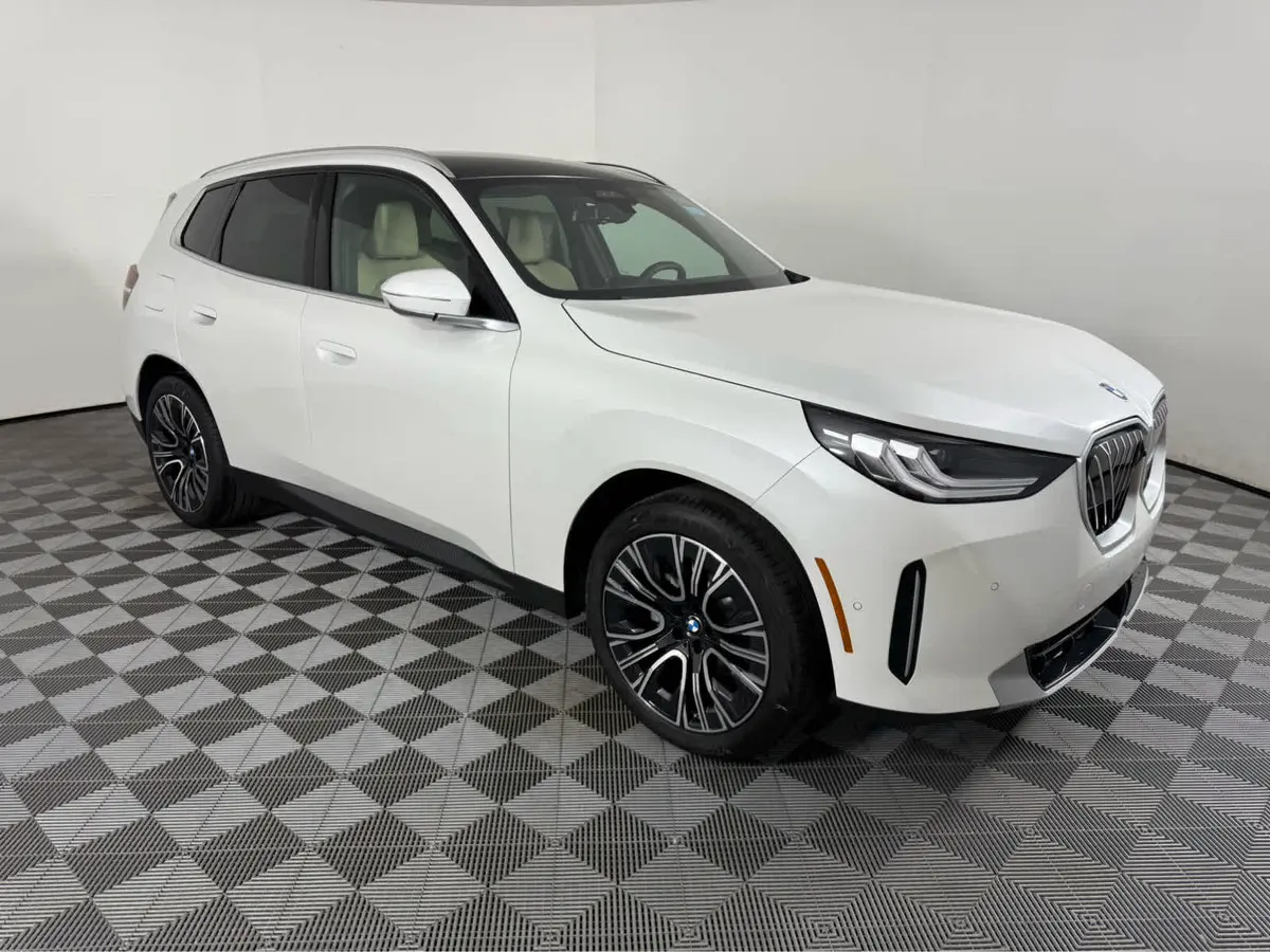 2026 BMW X3 30's photo