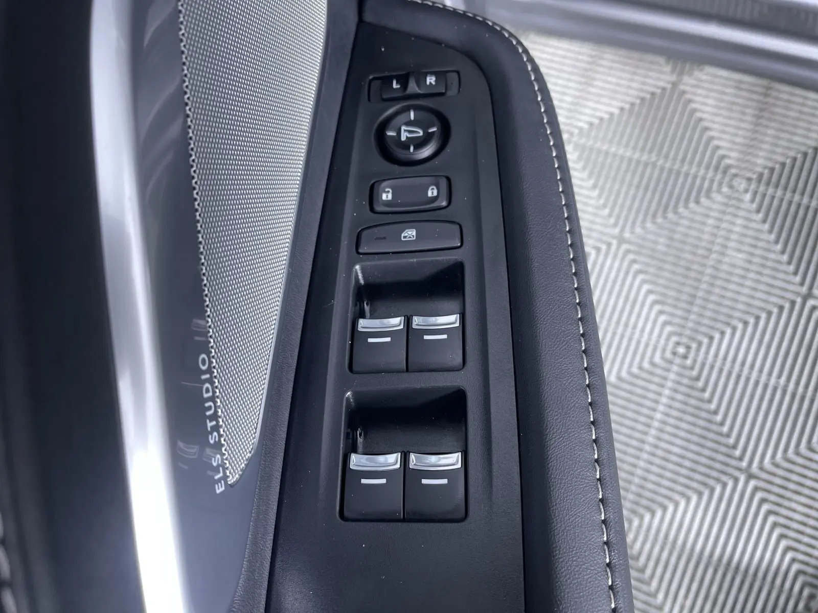 2024 Acura RDX Technology photo 11