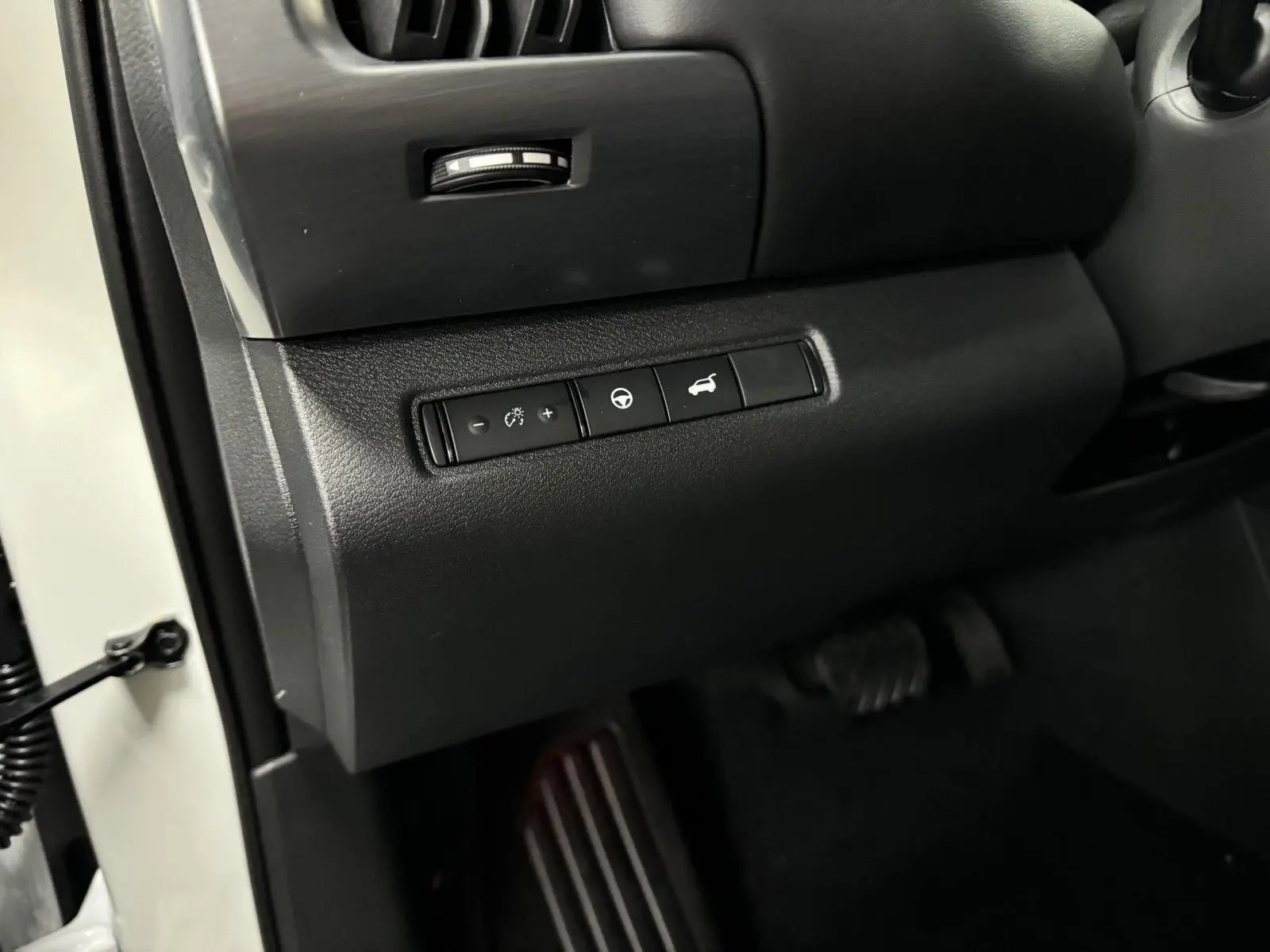 2025 Nissan Pathfinder Rock Creek photo 17
