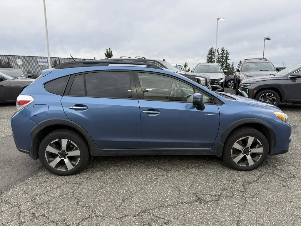 2014 Subaru Crosstrek 2.0i Hybrid photo 3