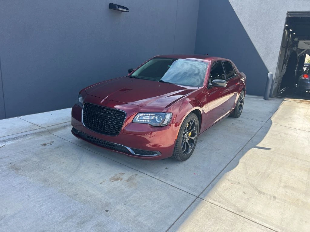 2019 Chrysler 300 Touring