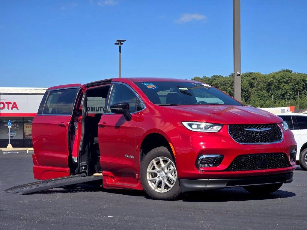 2026 Chrysler Pacifica