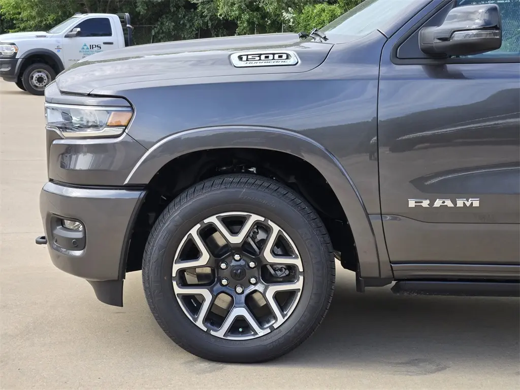 2026 Ram 1500 Laramie photo 4