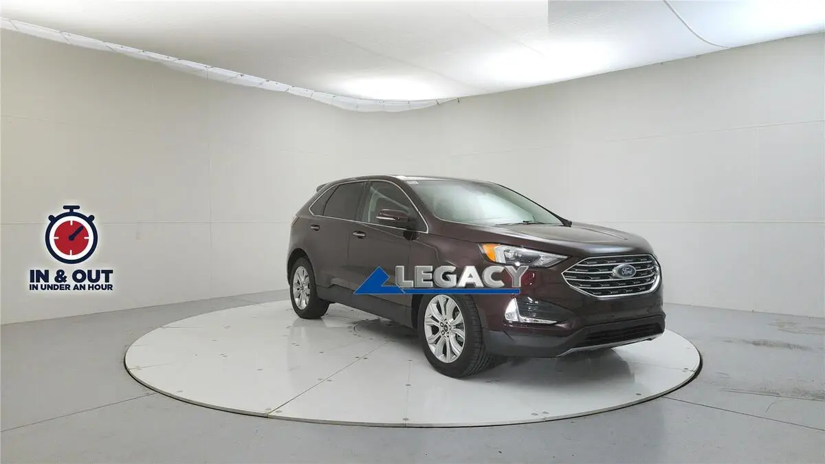 2024 Ford Edge Titanium's photo