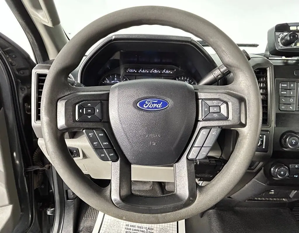 2020 Ford F-350 photo 16