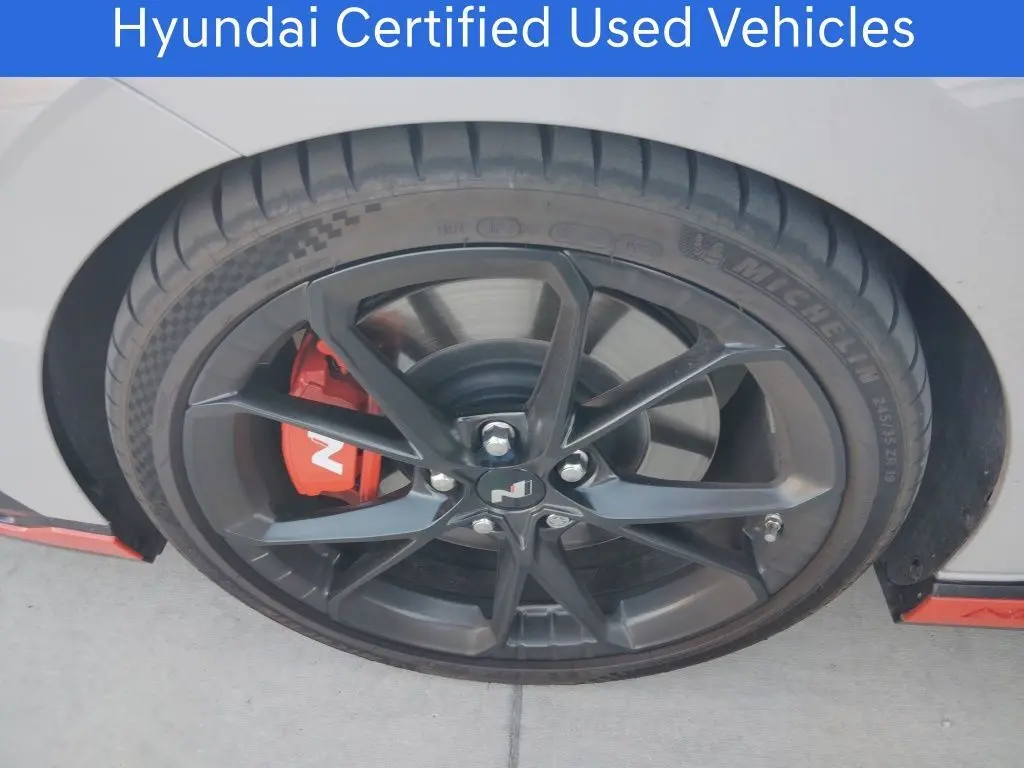 2025 Hyundai Elantra N Base photo 19