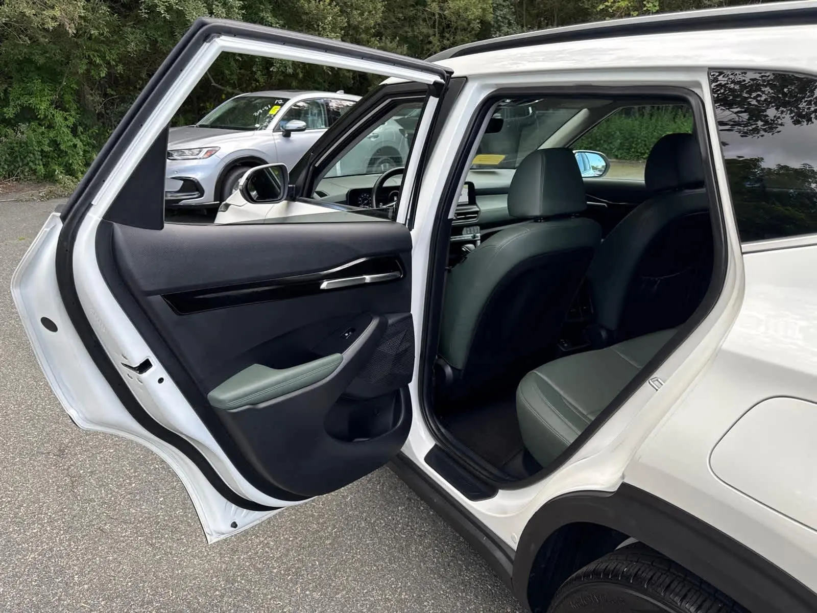 2024 Kia Seltos SX photo 26